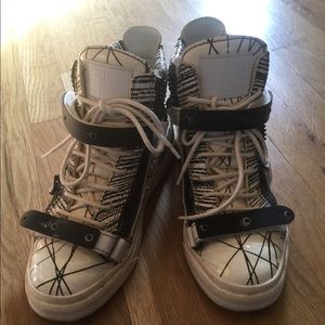 Giuseppe sneakers futuristic